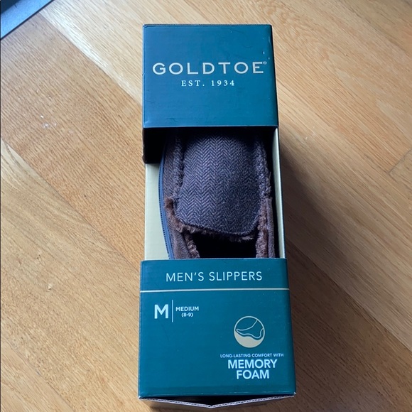 Gold Toe Mens Slippers Memory foam. Size m(8-9) - Picture 2 of 7